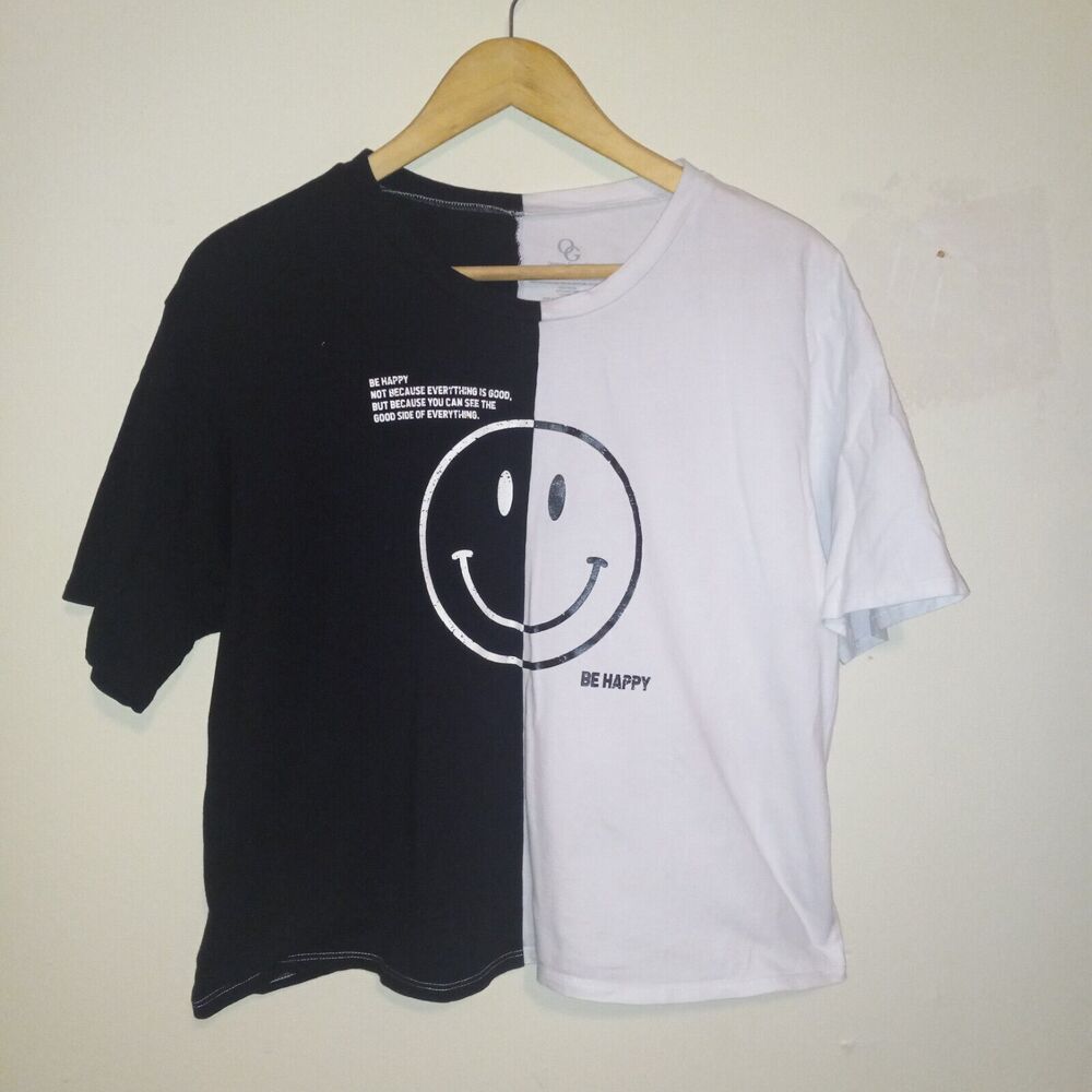 Organic Generation X-Large  Color Block Smiley Crop Top-Black & White-Be Happy